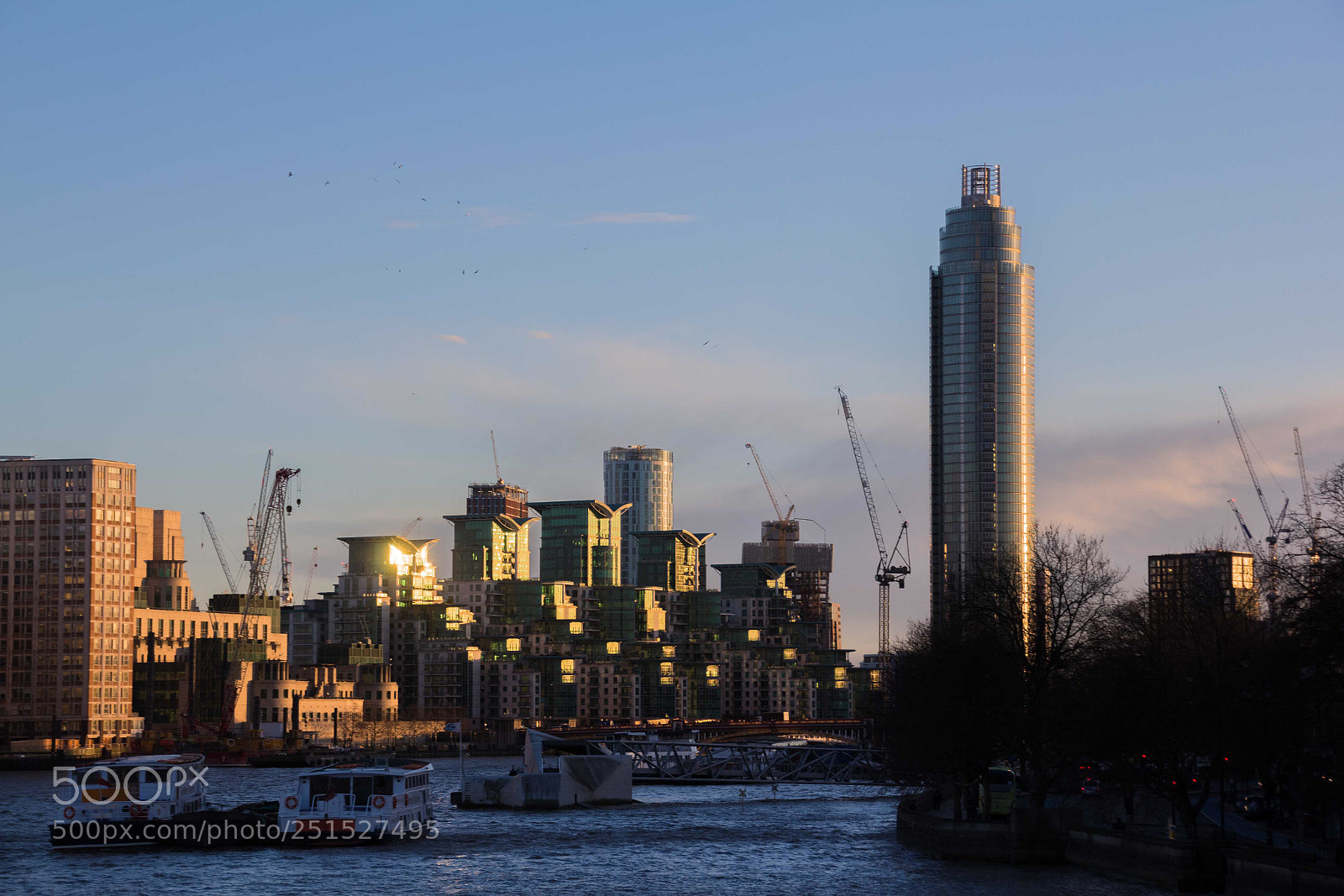 Canon EOS 60D sample photo. London photography