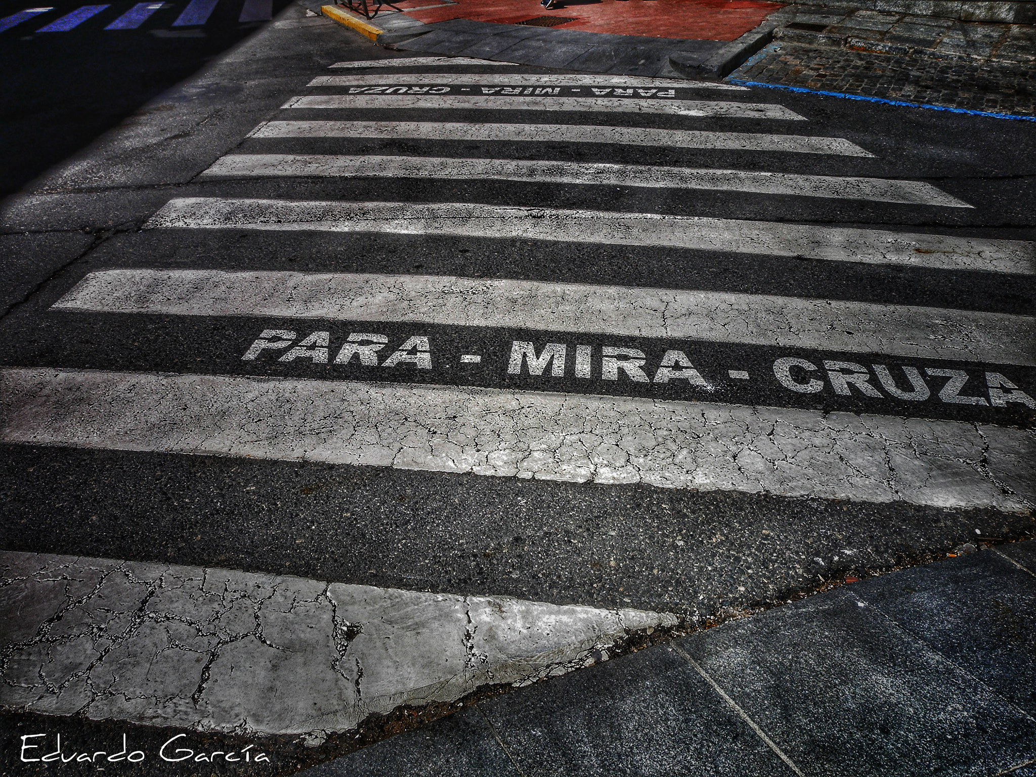 Nikon Coolpix P6000 sample photo. Para - mira - cruza photography
