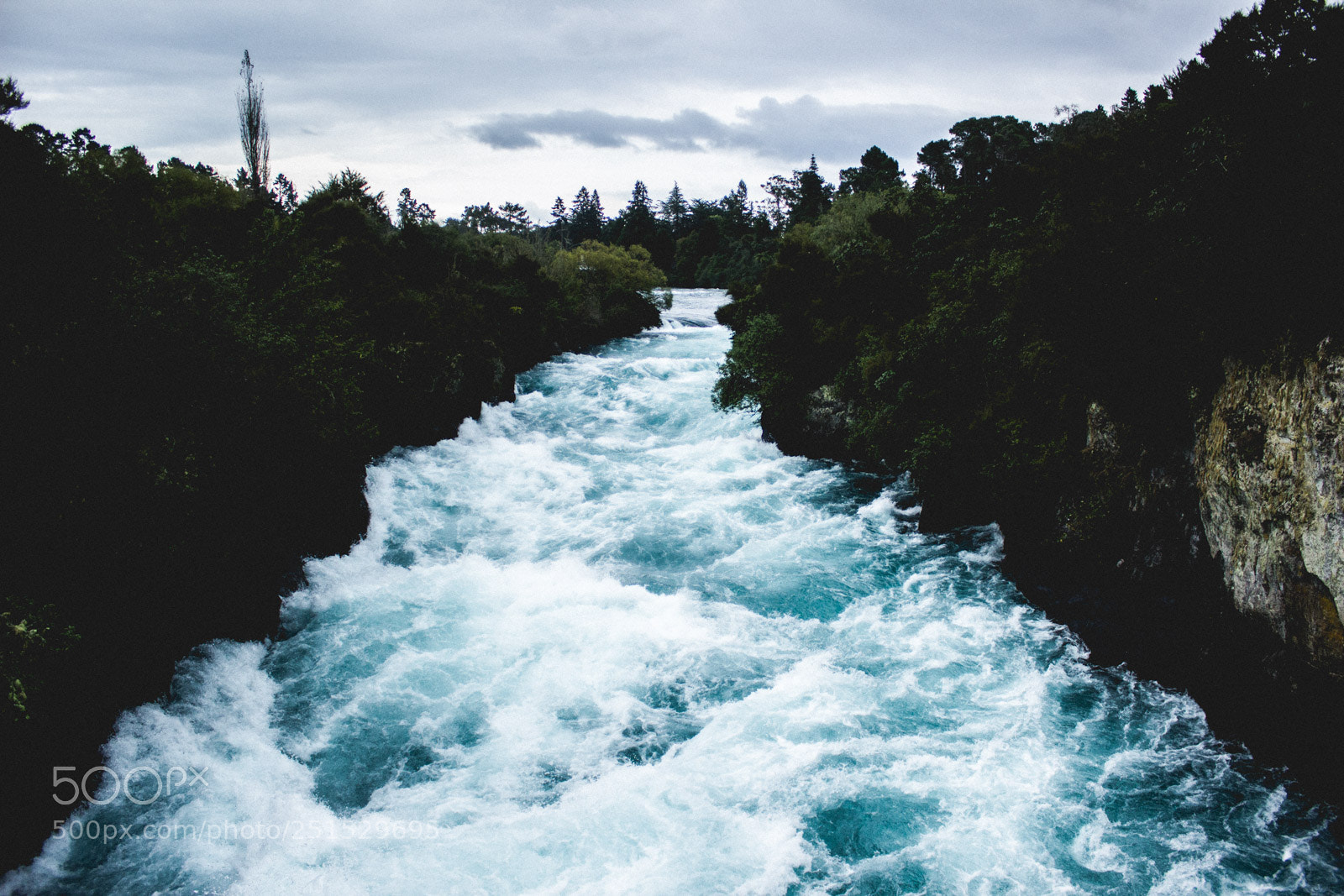 Canon EOS 600D (Rebel EOS T3i / EOS Kiss X5) sample photo. The rapids photography
