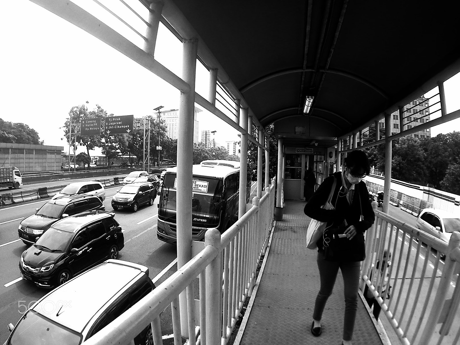 HDKing Q3H sample photo. Hectic day photography