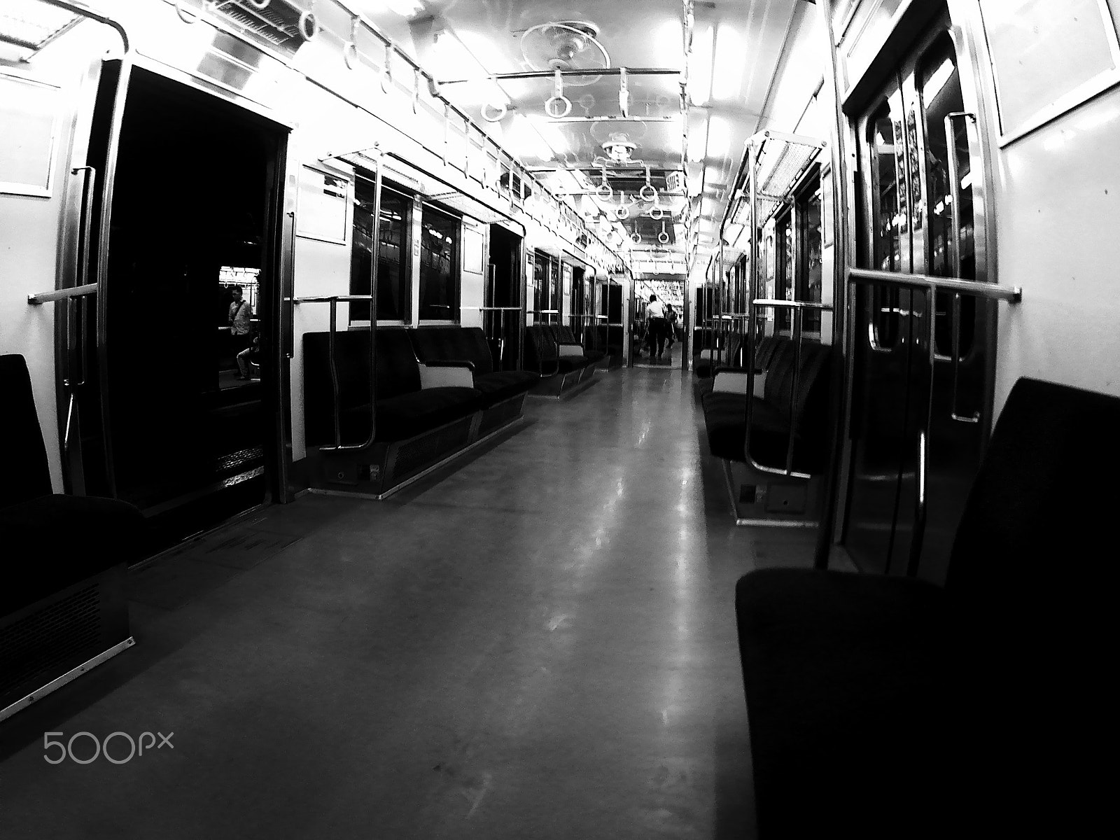 HDKing Q3H sample photo. Train journey photography