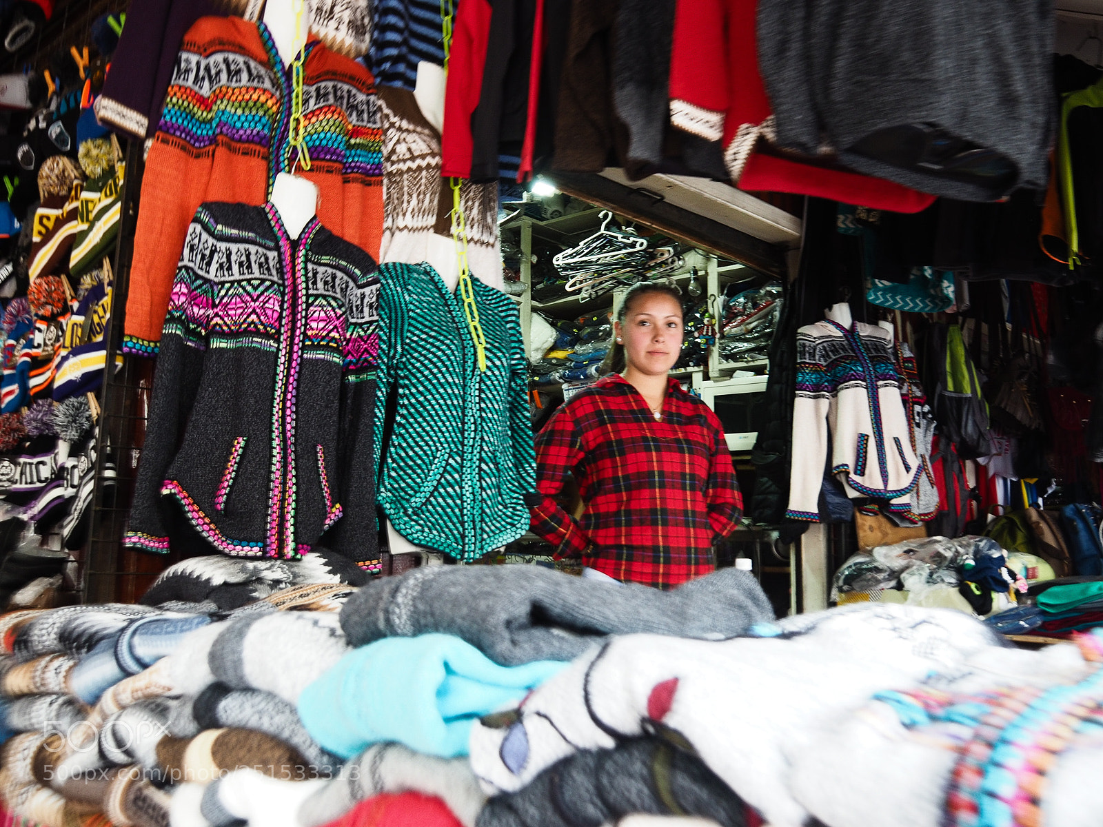 Olympus OM-D E-M5 II sample photo. Market stall photography