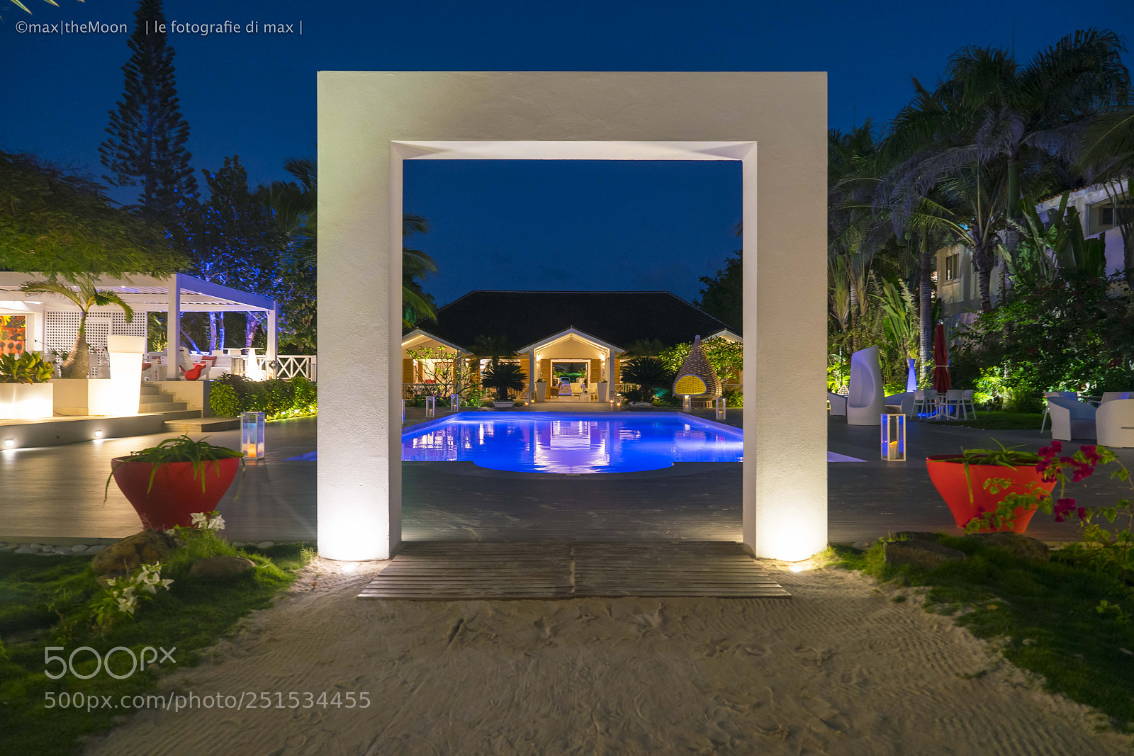 Sony a7R II sample photo. Bling photography