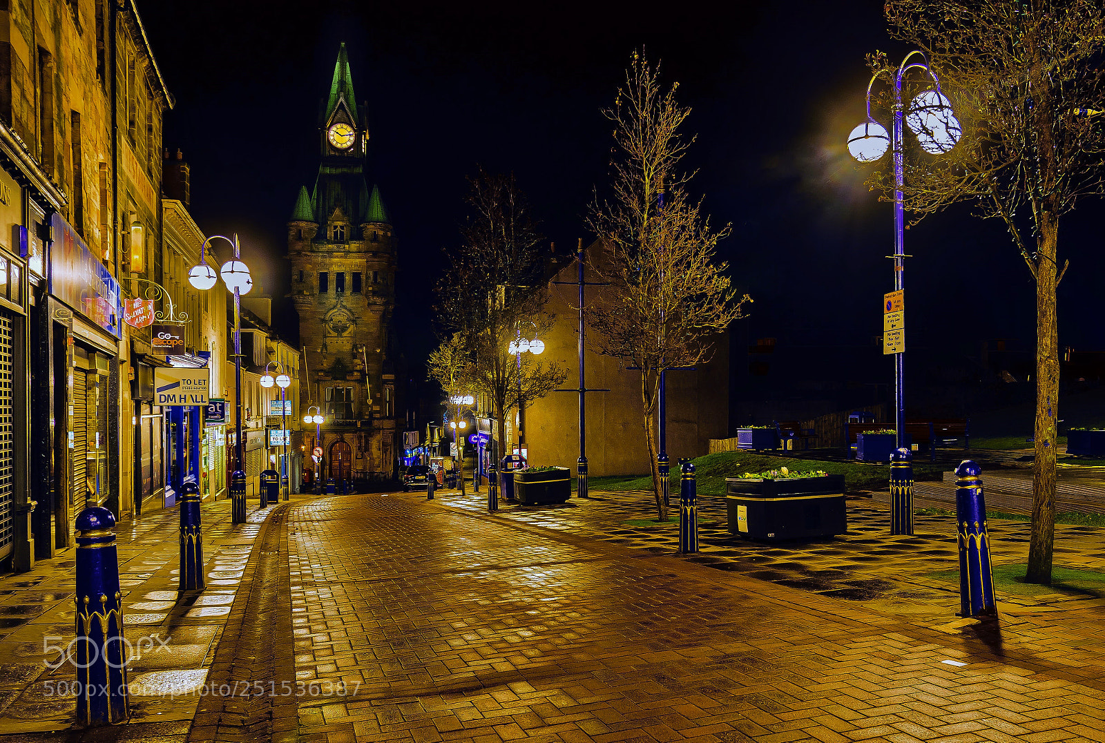 Nikon D5300 sample photo. Golden high street photography