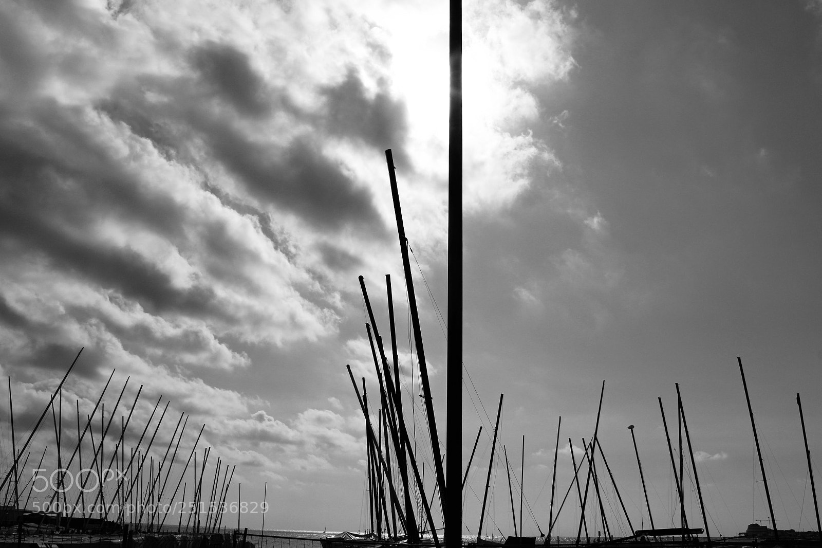 Canon EOS 700D (EOS Rebel T5i / EOS Kiss X7i) sample photo. Boats waiting photography