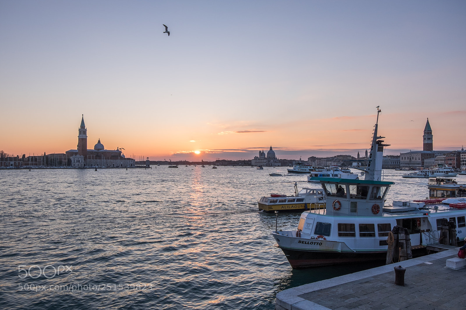Fujifilm X-T10 sample photo. Doux coucher vénitien photography