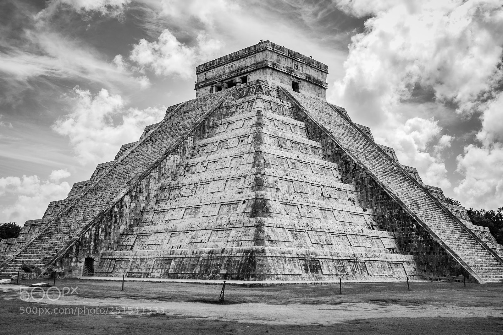 Canon EOS 400D (EOS Digital Rebel XTi / EOS Kiss Digital X) sample photo. Kukulkan pyramid el castillo photography