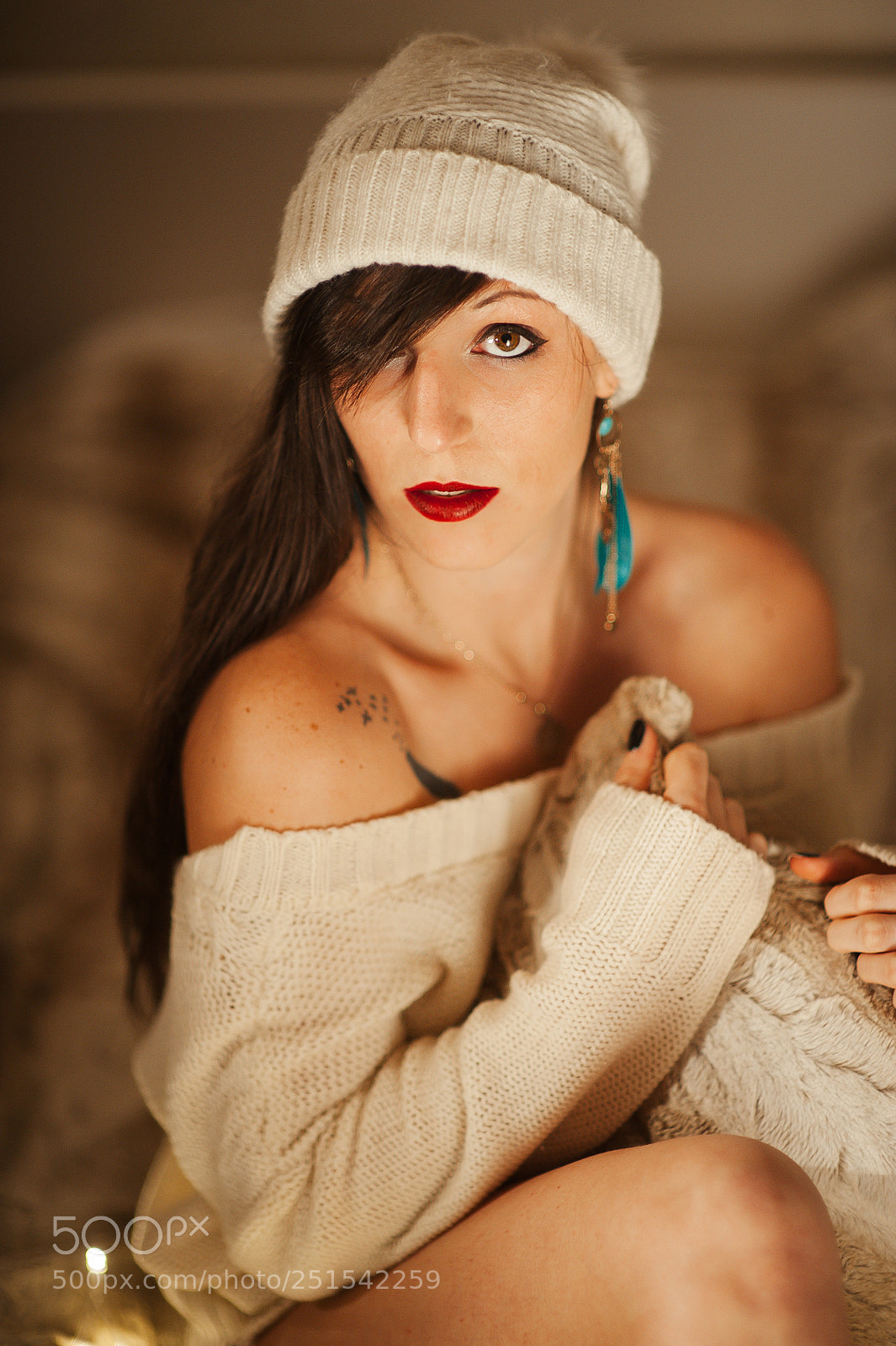 Nikon D700 sample photo. Elodie cosy and warm photography