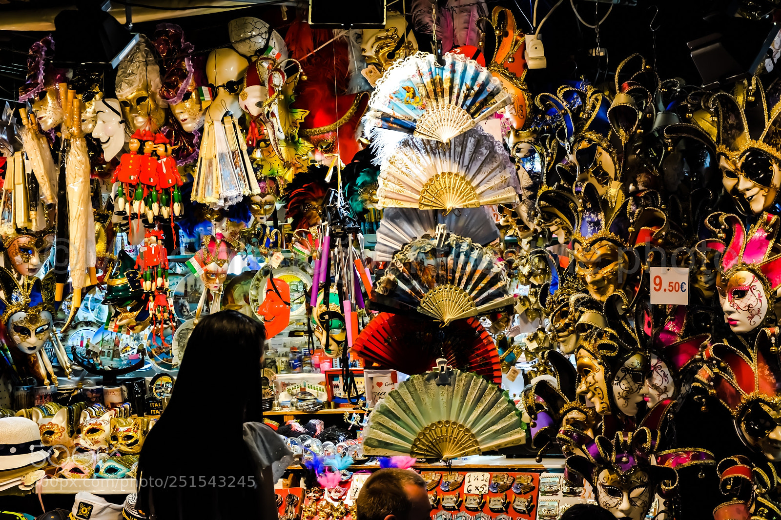 Nikon D7100 sample photo. Venedik. the women looking photography