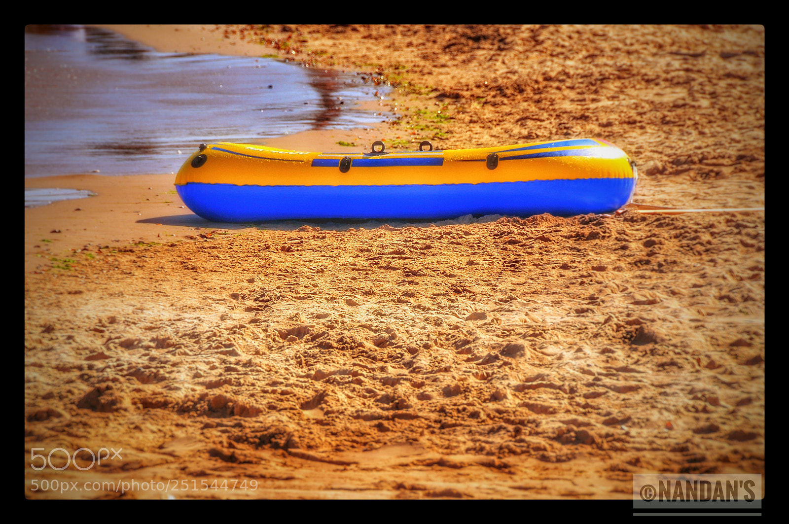 Nikon D300 sample photo. Waiting for someone to photography