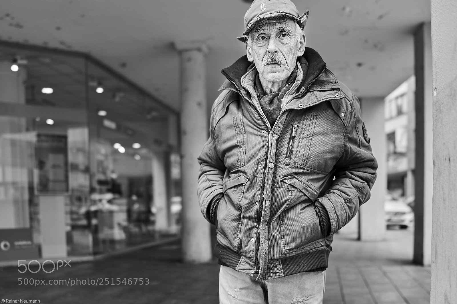 Sony Cyber-shot DSC-RX1R II sample photo. Mann 486 b&w photography