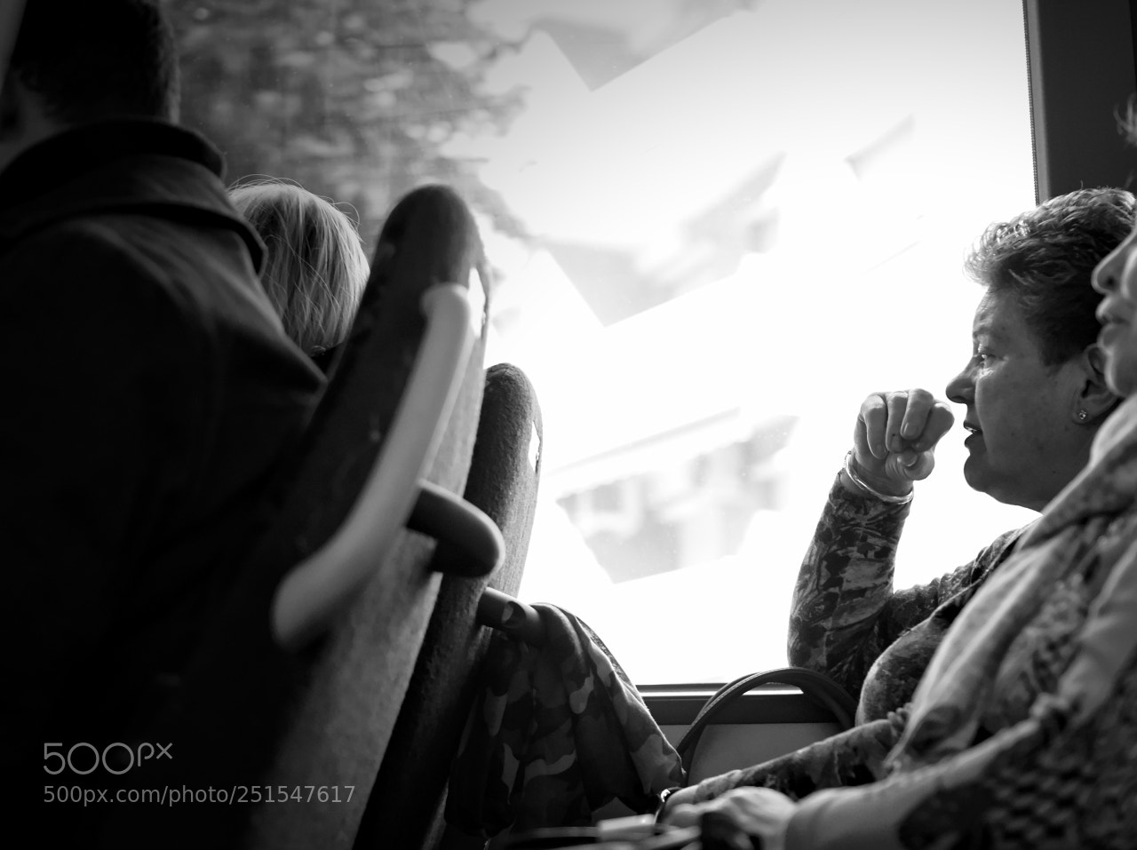 Olympus OM-D E-M10 III sample photo. Public transport photography