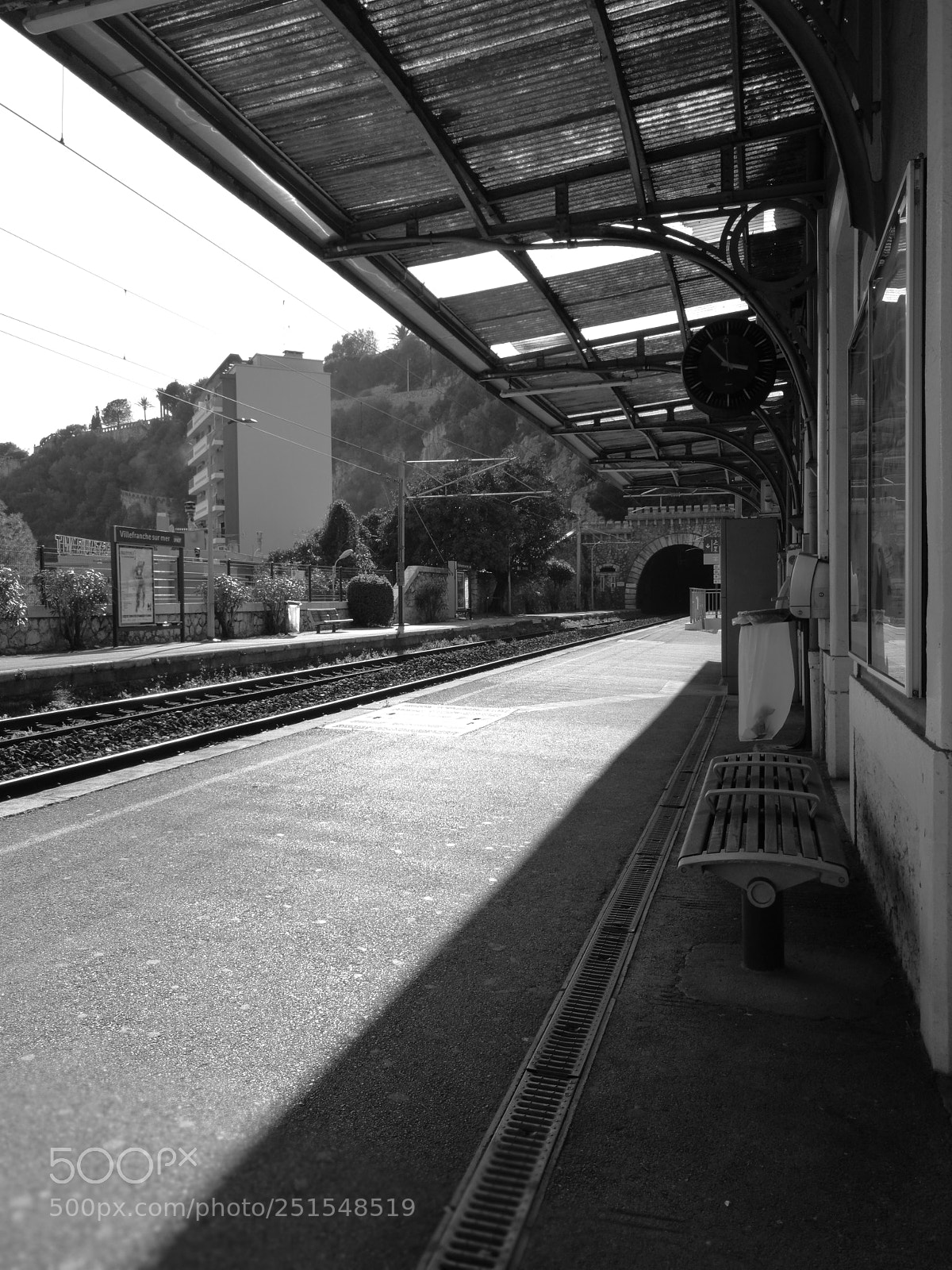 HUAWEI P10 sample photo. Train station photography