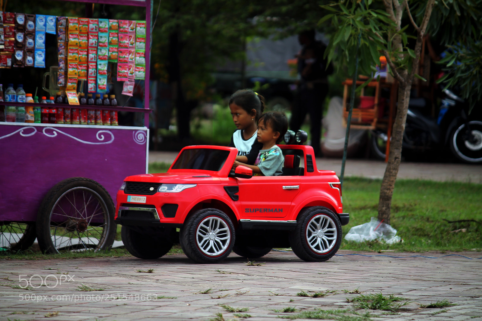 Canon EOS 1100D (EOS Rebel T3 / EOS Kiss X50) sample photo. Sumber park photography