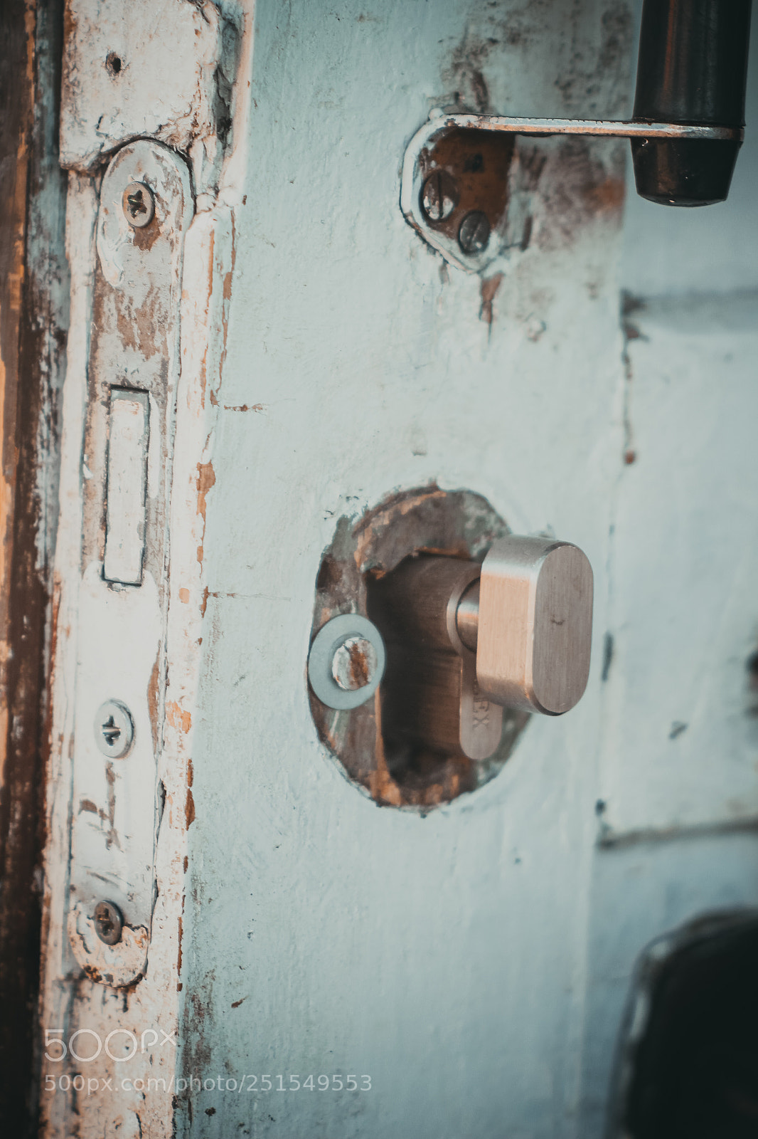 Canon EOS 600D (Rebel EOS T3i / EOS Kiss X5) sample photo. Old lock photography