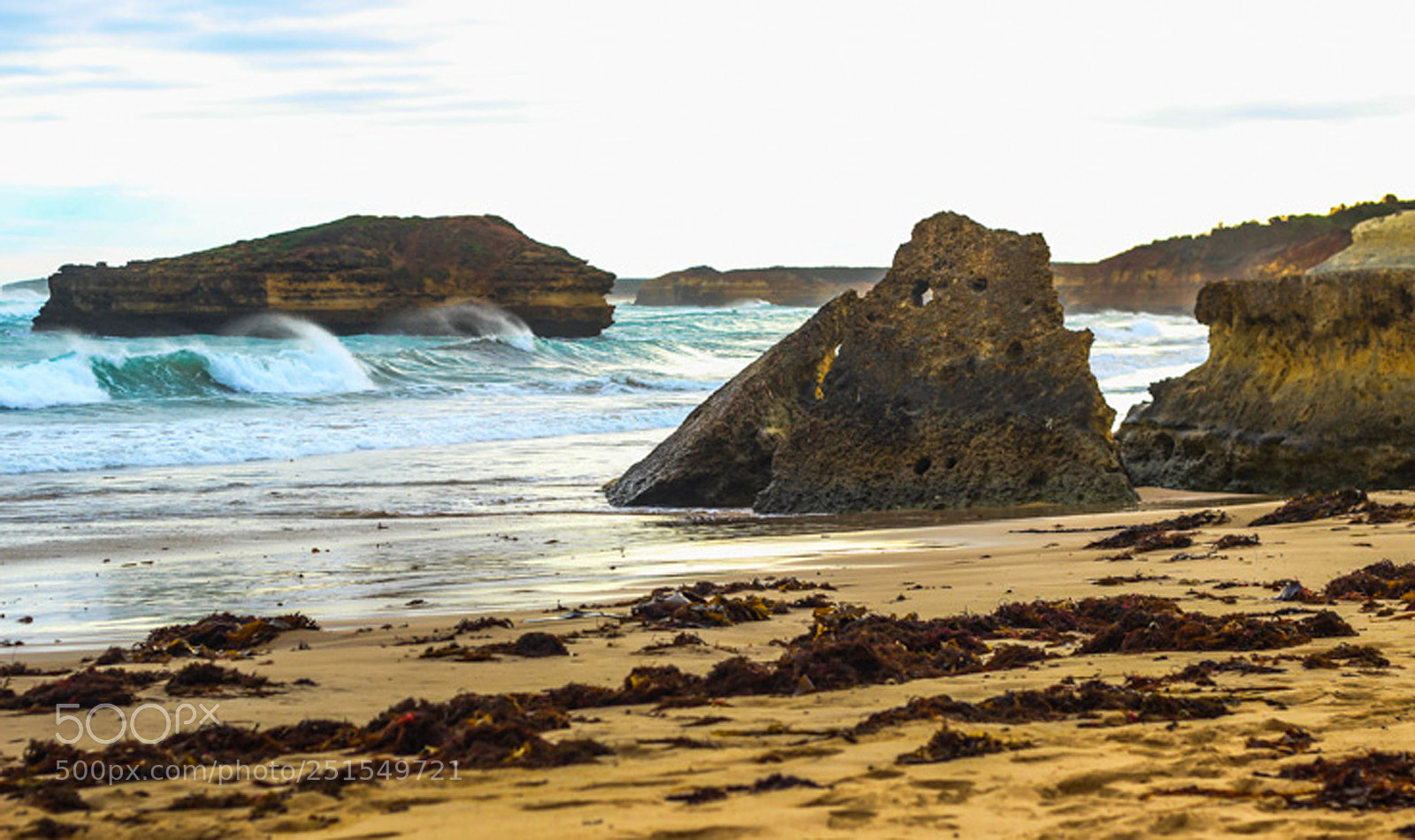 Canon EOS 600D (Rebel EOS T3i / EOS Kiss X5) sample photo. Rough seas approaching the photography