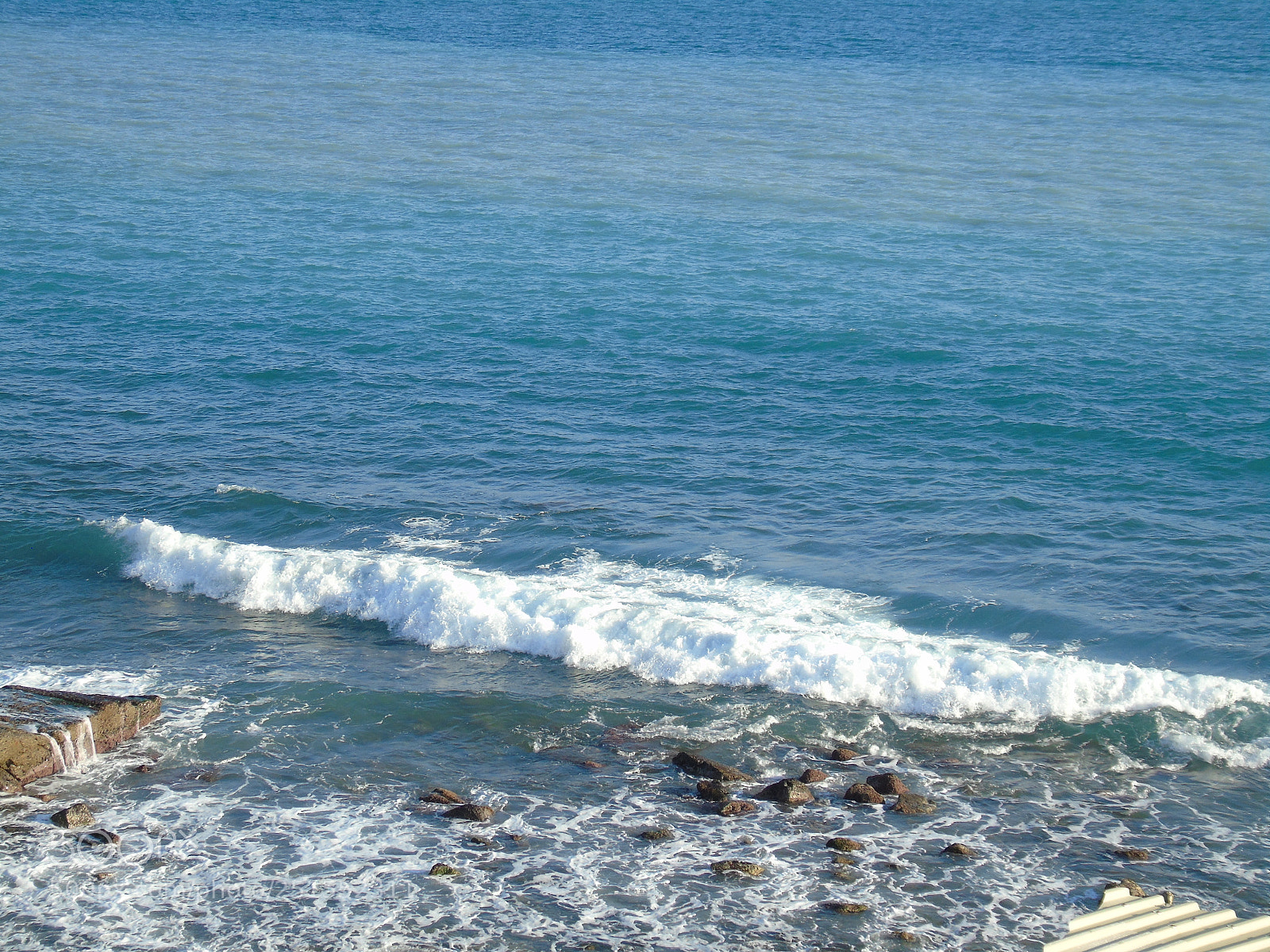 Sony Cyber-shot DSC-H400 sample photo. Blue sea photography