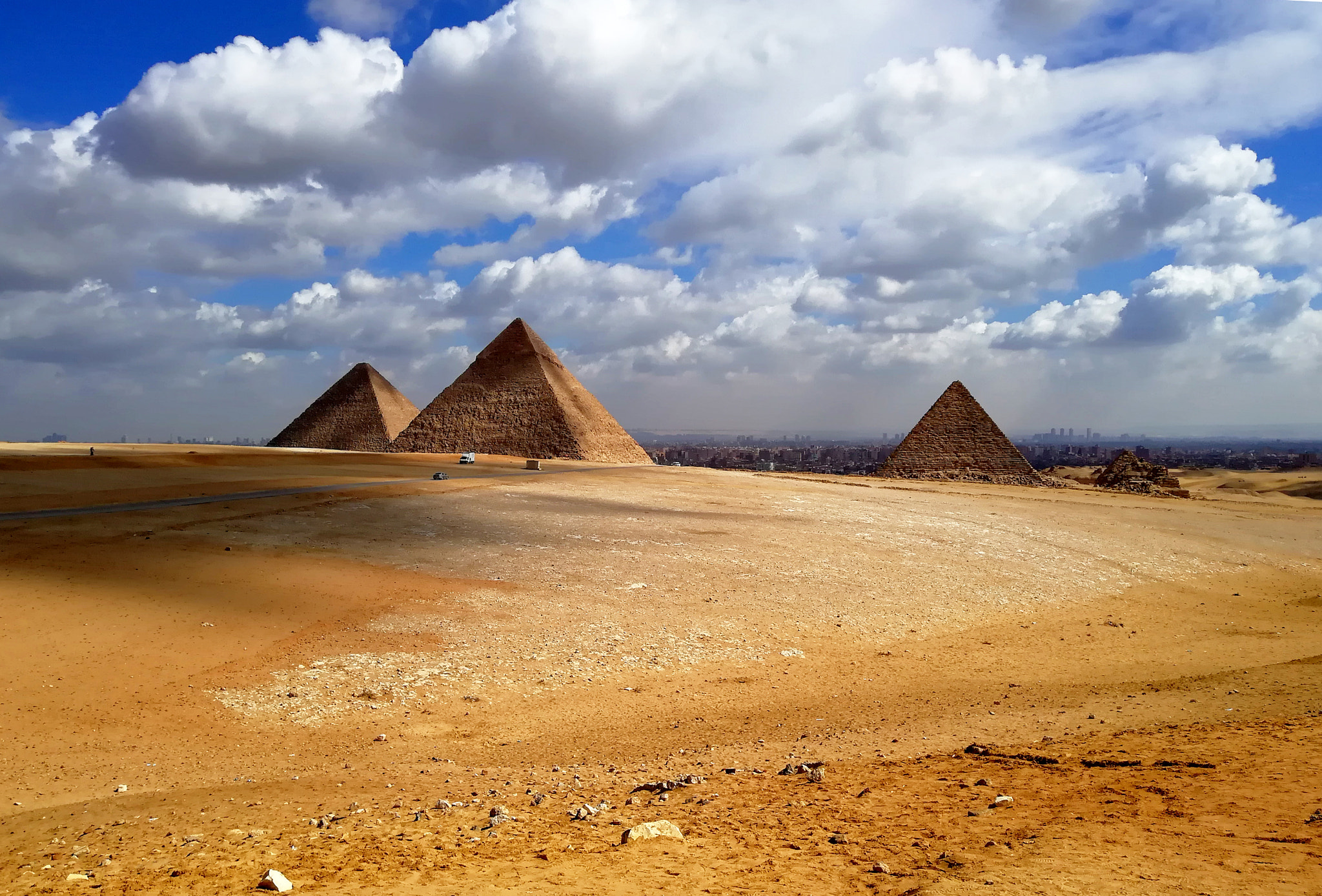 HUAWEI nova 2 Plus sample photo. Pyramid photography