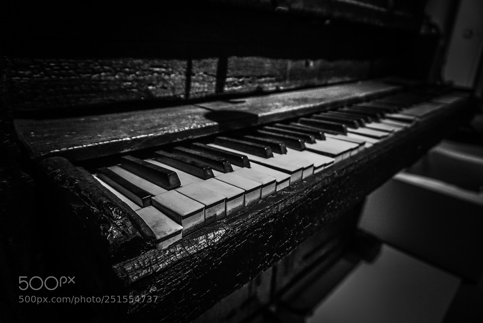 Sony a6000 sample photo. Piano photography