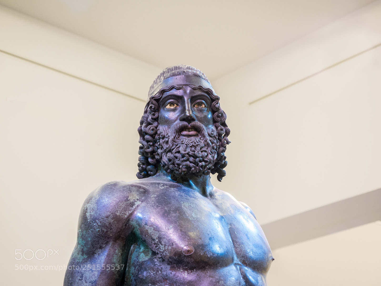 Olympus OM-D E-M1 sample photo. Riace bronzes - statue photography