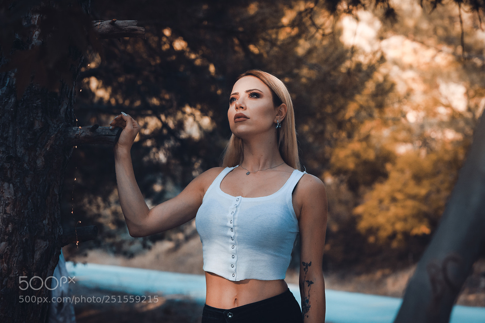 Canon EOS 5D Mark II sample photo. Portrait photography