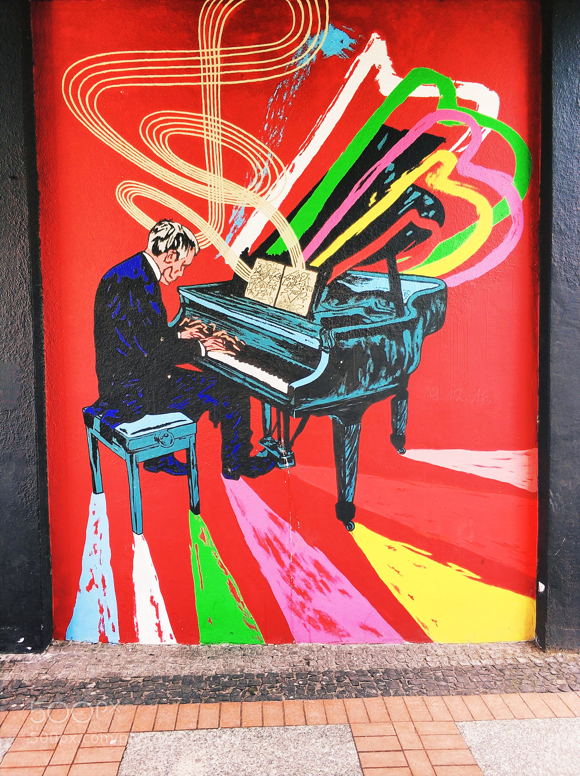 Xiaomi MI6 sample photo. Street piano concert photography