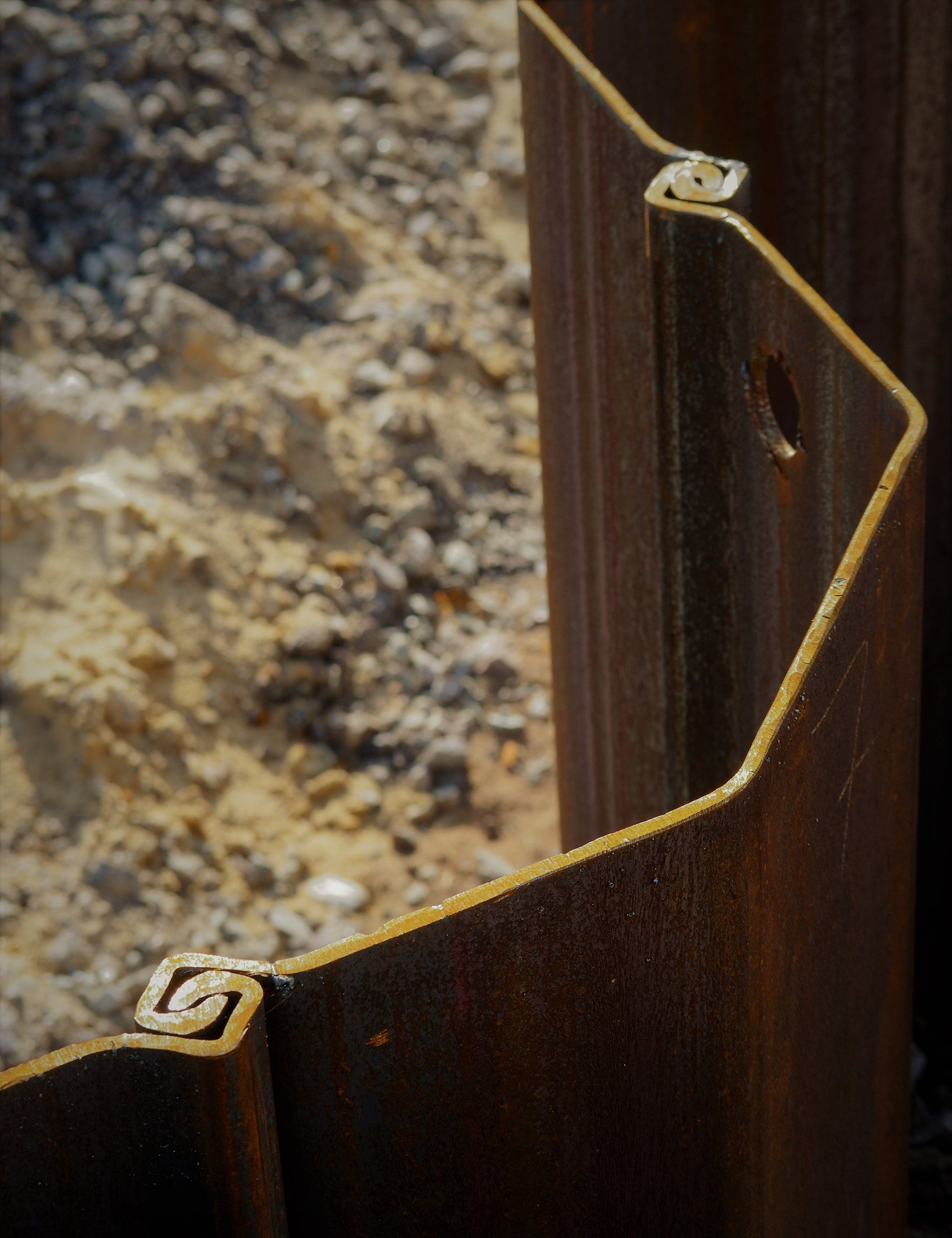 Nikon D5100 sample photo. Conections photography