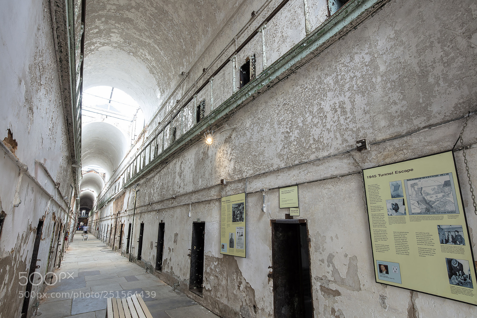 Canon EOS 5DS sample photo. Cell block 7 photography