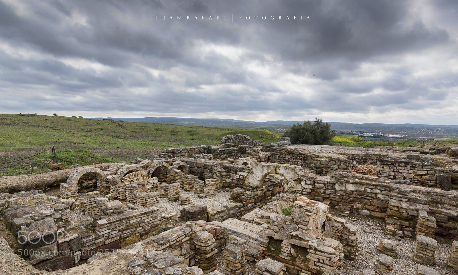 Nikon D3100 sample photo. Termas romanas de castulo. photography