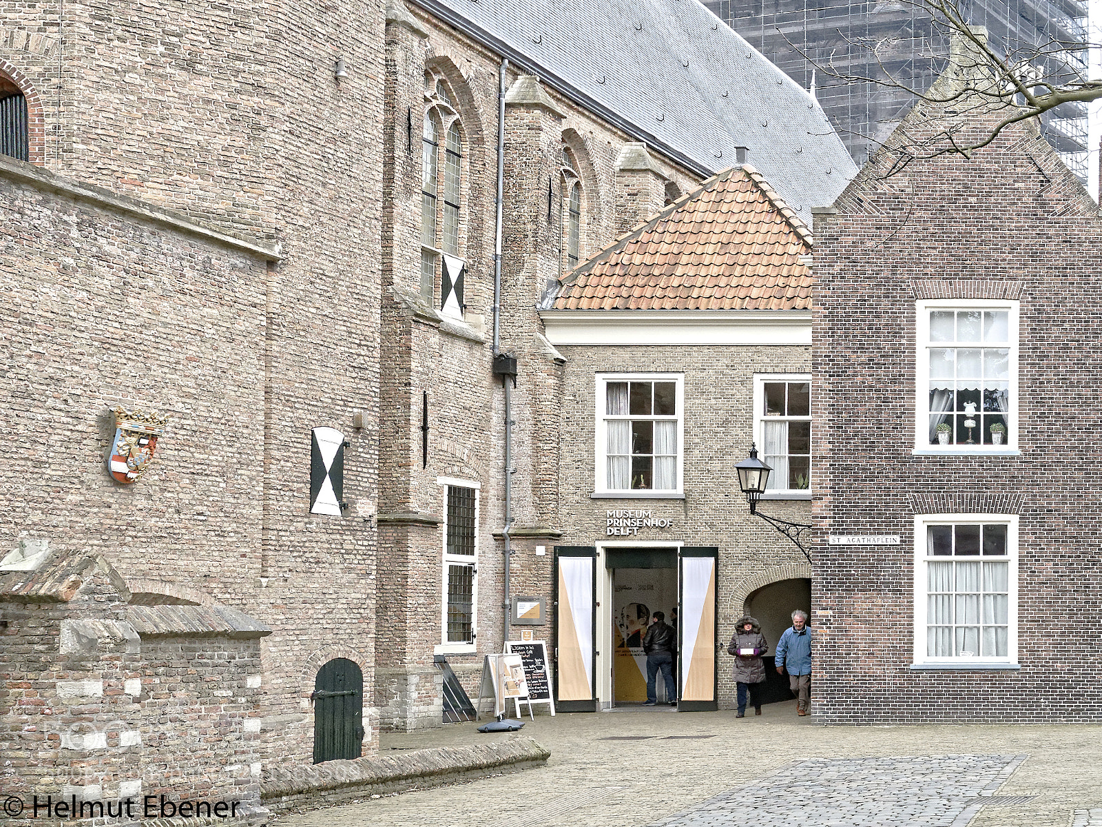 Olympus OM-D E-M5 sample photo. Delft nl, museum prinsenhof photography