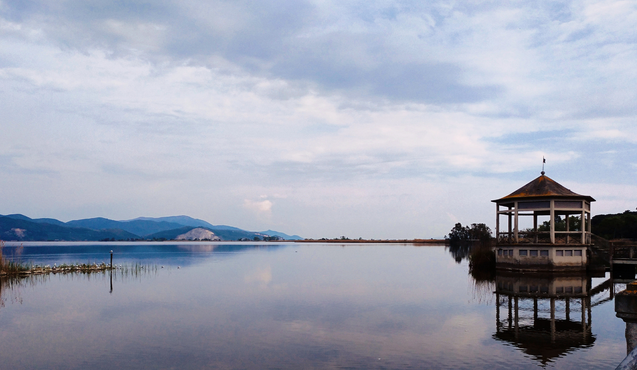 ASUS ZenFone 3 (ZE520KL) sample photo. Lake photography
