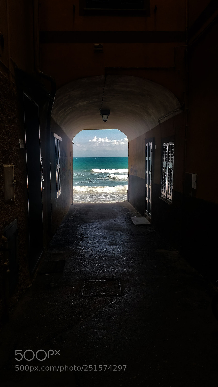 Samsung Galaxy S5 sample photo. Window on sea photography