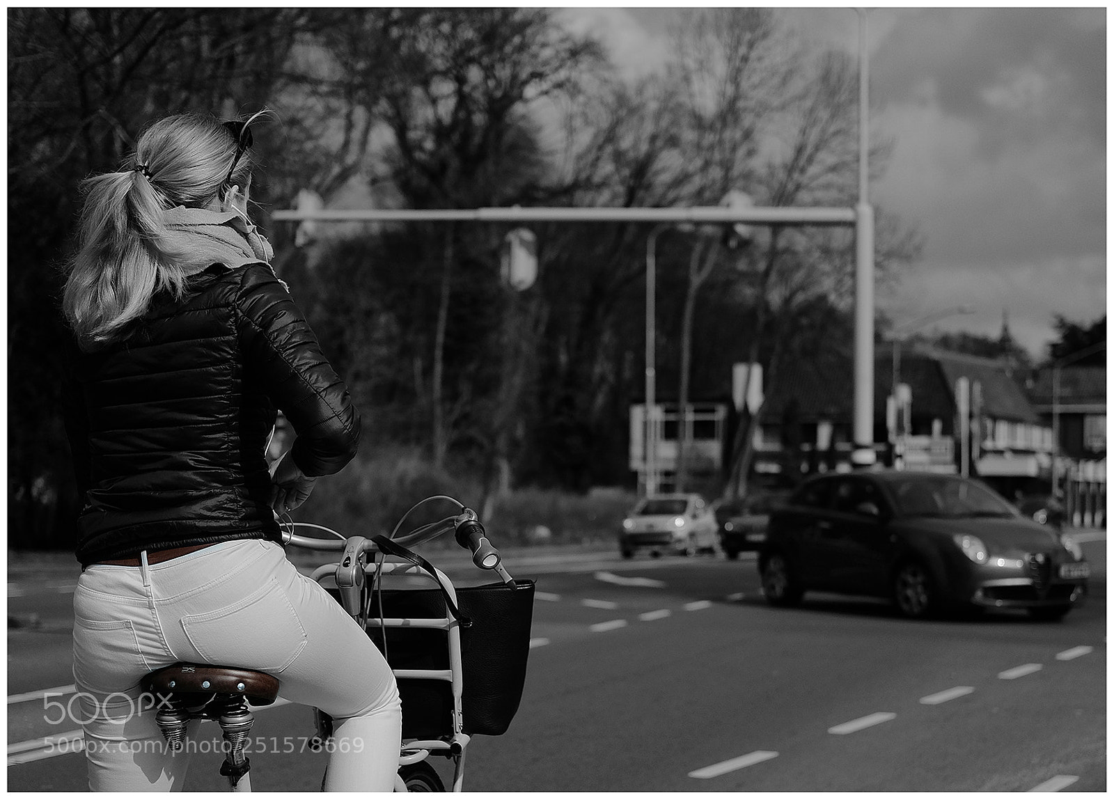Fujifilm X-T2 sample photo. Traffic blonde photography