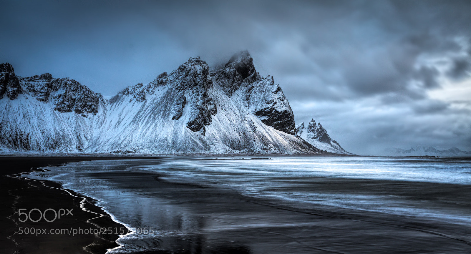 Canon EOS 5D Mark IV sample photo. Vestrahorn shore photography