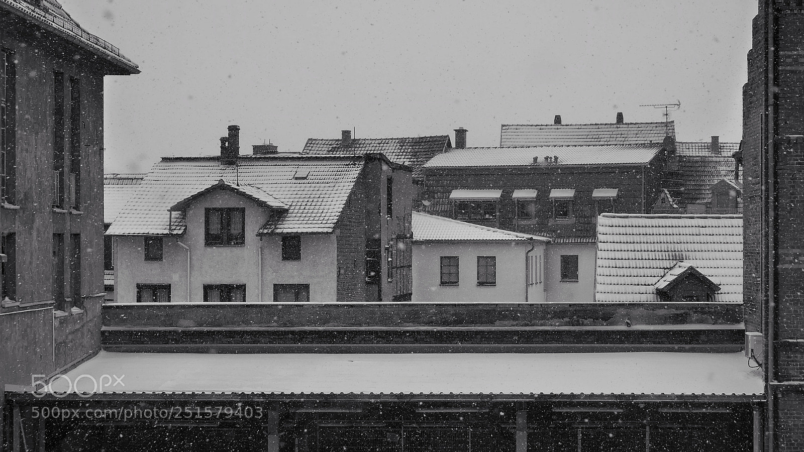 Panasonic Lumix DMC-G6 sample photo. Winter in the city photography
