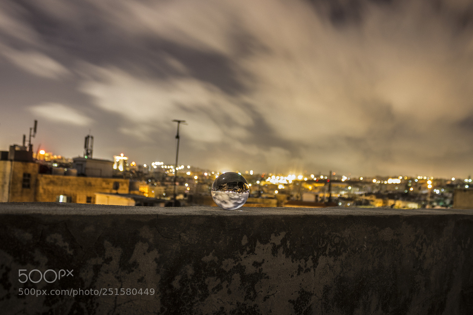 Canon EOS 600D (Rebel EOS T3i / EOS Kiss X5) sample photo. Night mood photography