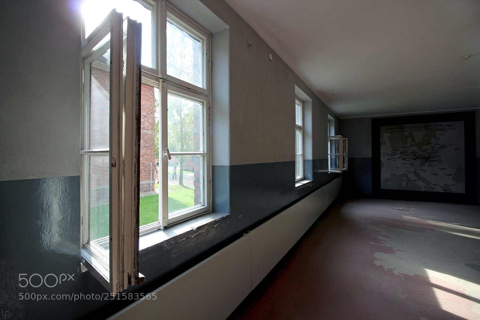 Canon EOS 600D (Rebel EOS T3i / EOS Kiss X5) sample photo. Windows photography