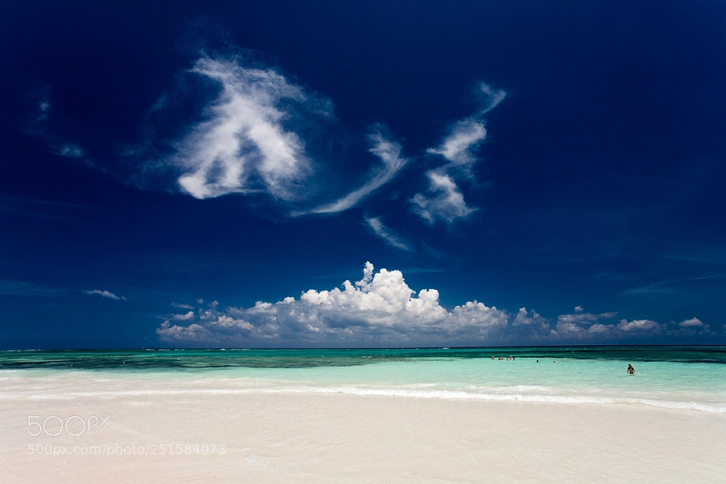 Canon EOS 5D sample photo. Blue, white and turquise photography