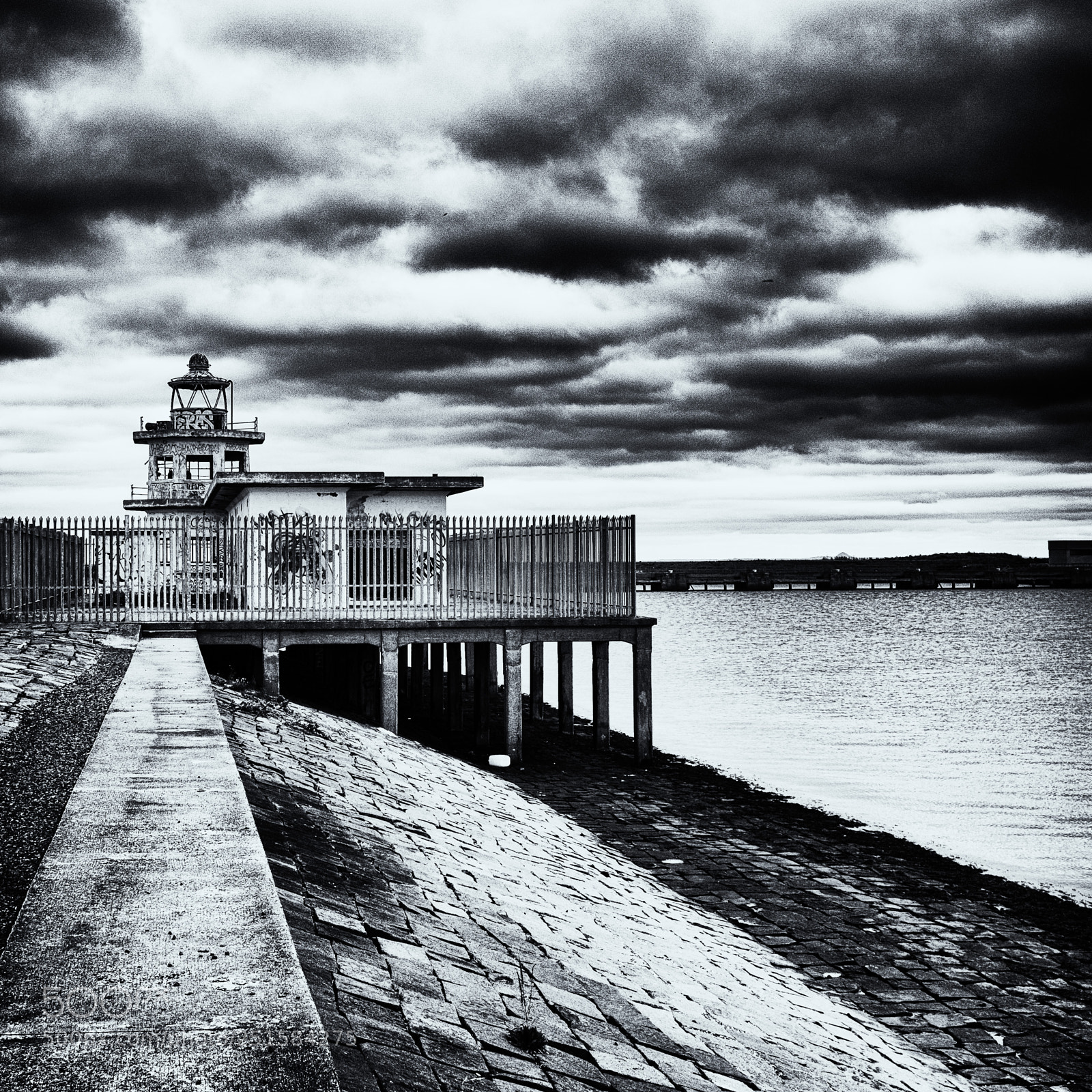 Fujifilm X100S sample photo. Western harbour lighthouse photography