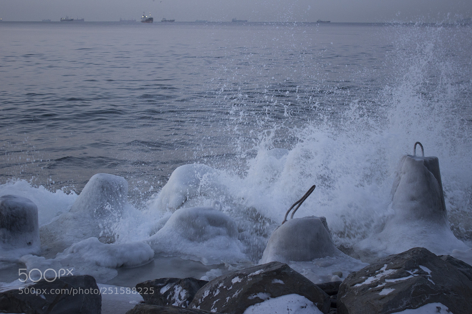 Canon EOS 600D (Rebel EOS T3i / EOS Kiss X5) sample photo. Very, very sea photography