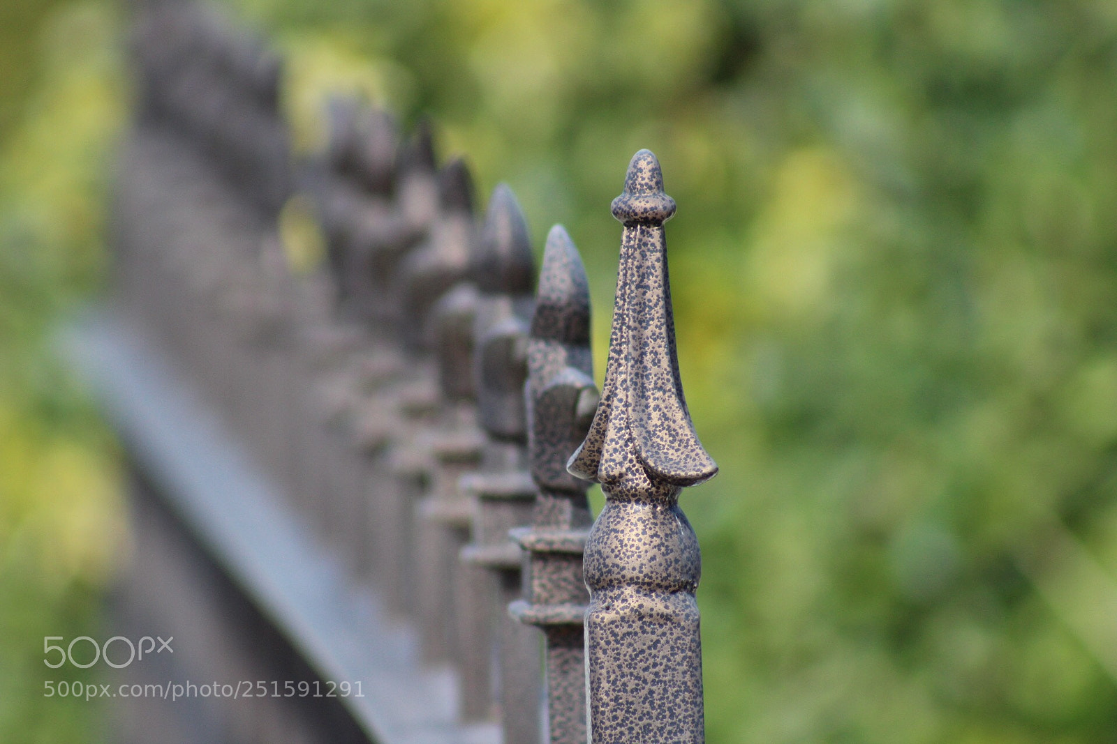 Canon EOS 1300D (EOS Rebel T6 / EOS Kiss X80) sample photo. Perspective photography