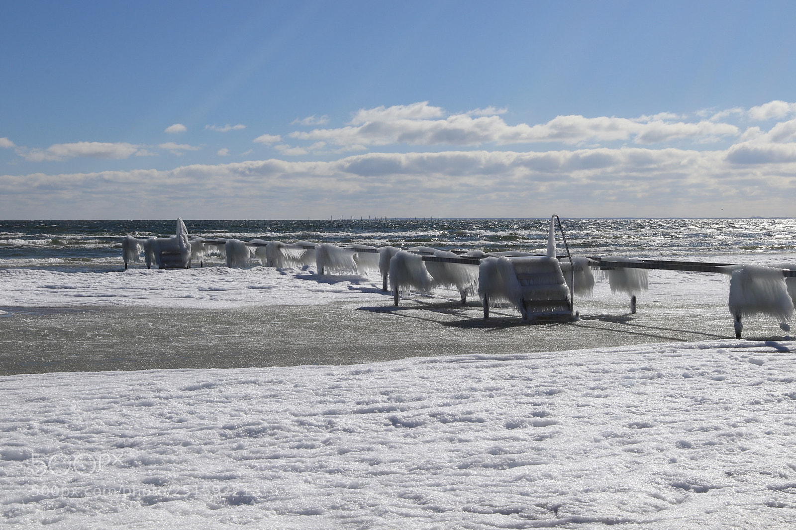 Canon EOS 77D (EOS 9000D / EOS 770D) sample photo. Frozen #2 photography