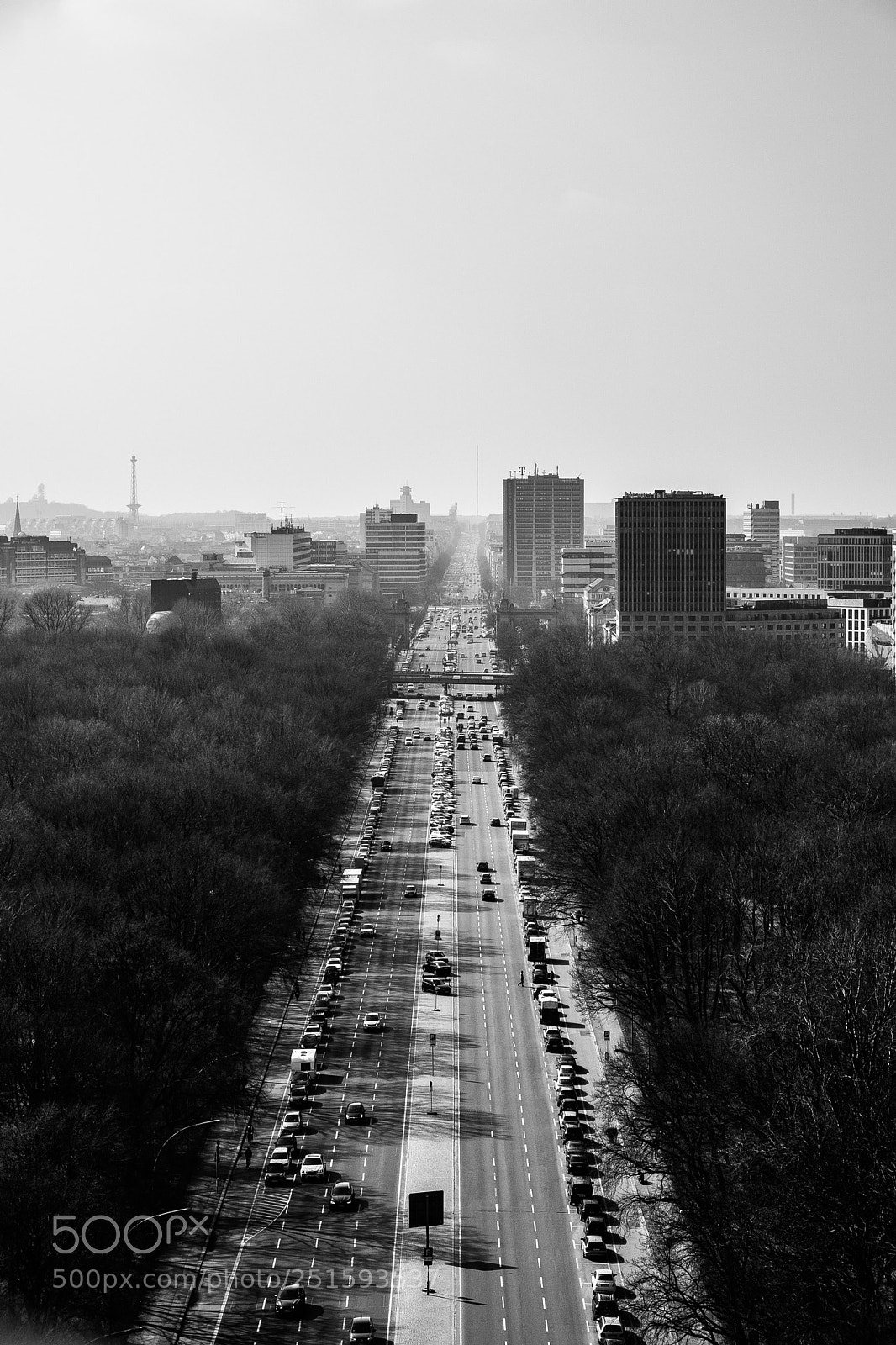 Fujifilm X-T20 sample photo. Richtung: funkturm photography