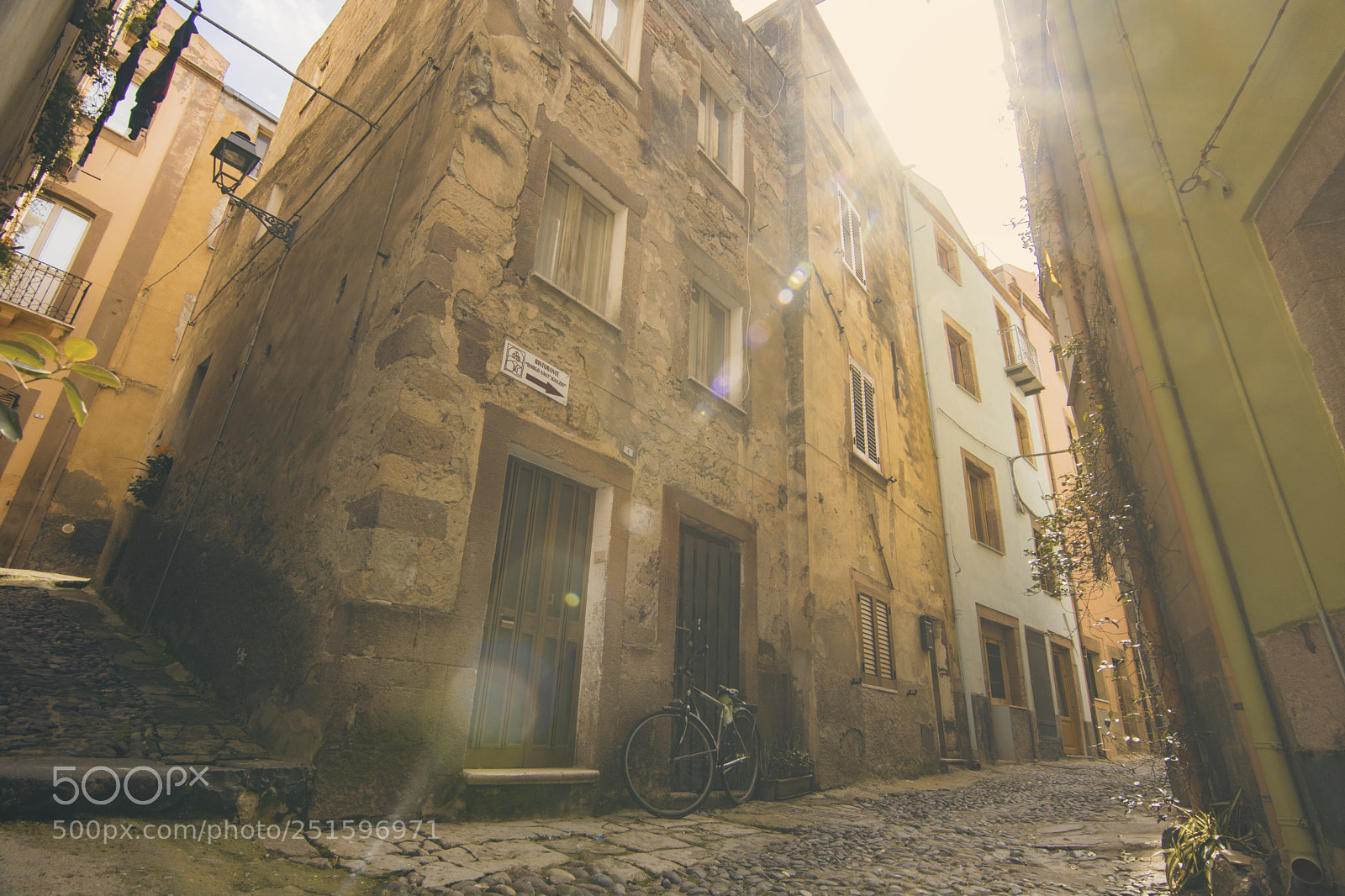 Canon EOS 750D (EOS Rebel T6i / EOS Kiss X8i) sample photo. Streets of bosa photography
