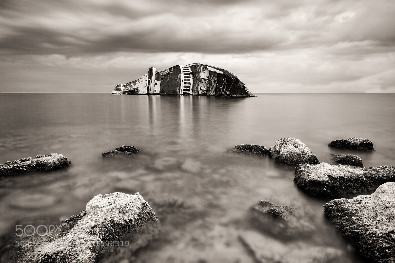 Canon EOS 5D Mark II sample photo. Shipwreck photography