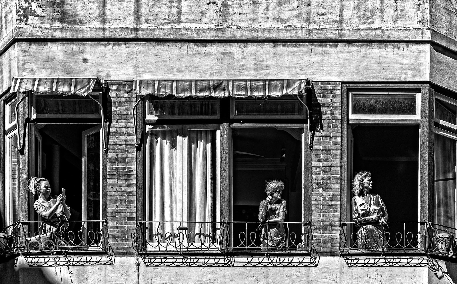 Sony a7R II sample photo. Three windows photography