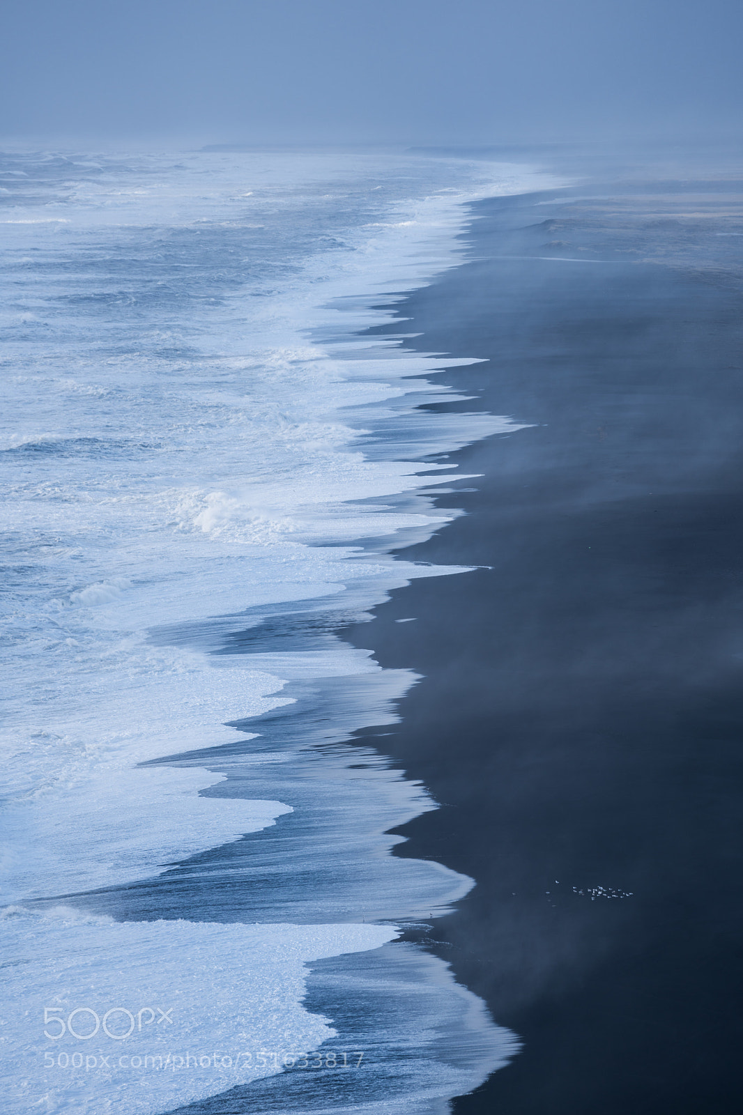 Sony a7R II sample photo. Endless black beach. iceland photography