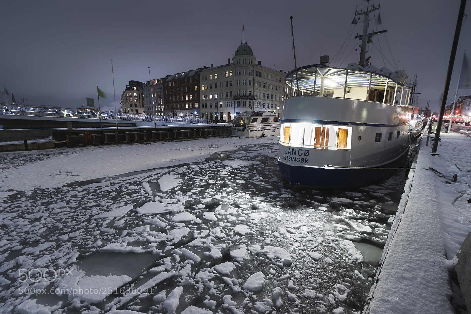 Canon EOS 70D sample photo. Magic evening in nyhavn photography