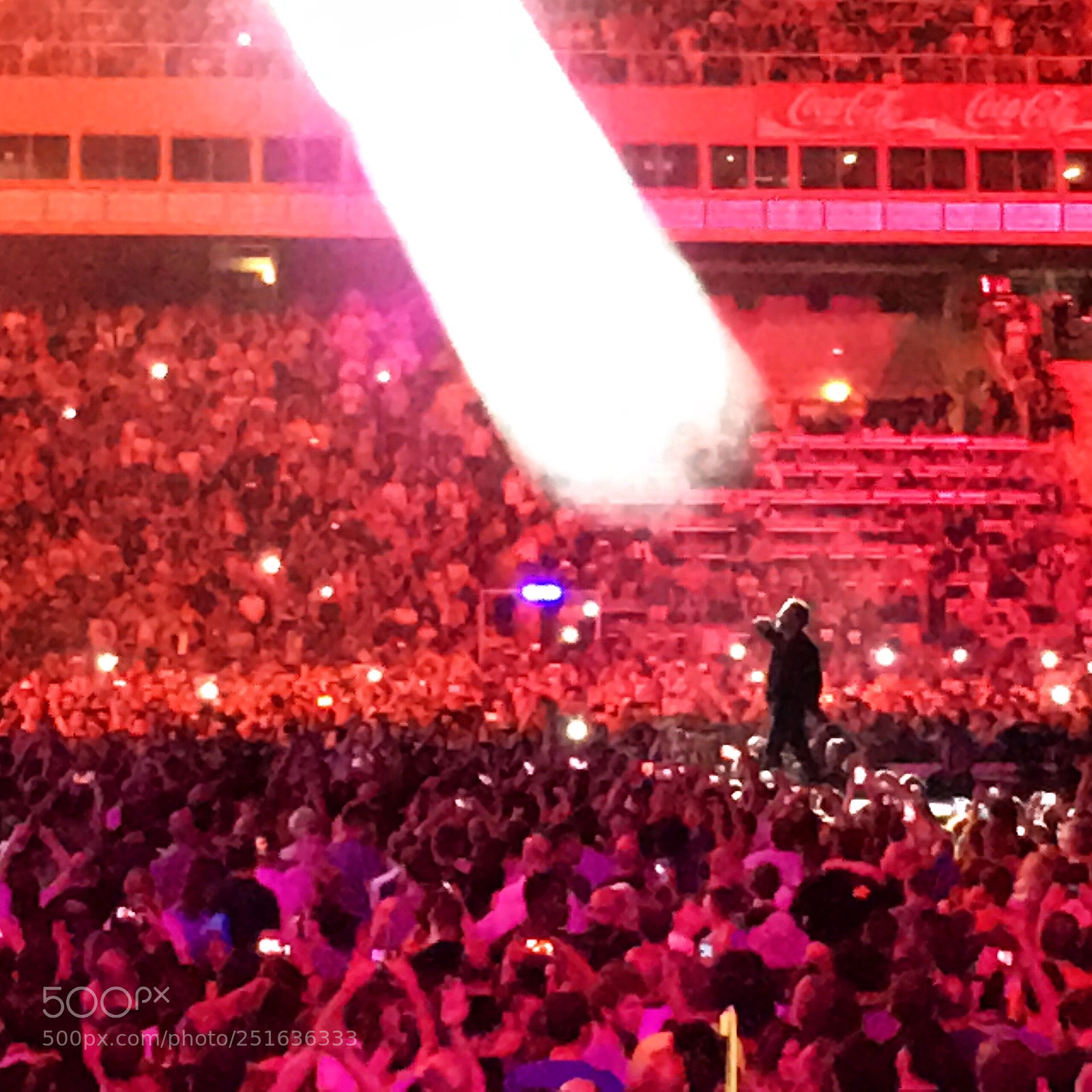 Apple iPhone 6s Plus sample photo. #u2 (red) the jtt 2017 photography