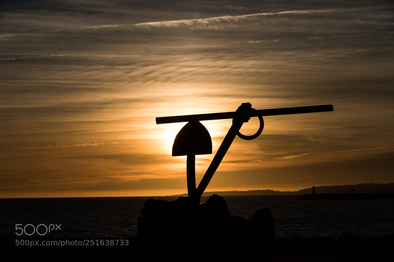 Canon EOS 5D Mark IV sample photo. Anchor against the sunset photography
